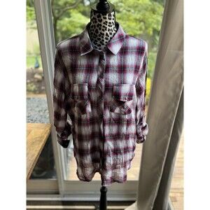 kut from the kloth boylen relaxed button down top Snap Front Roll Tab size XL GR